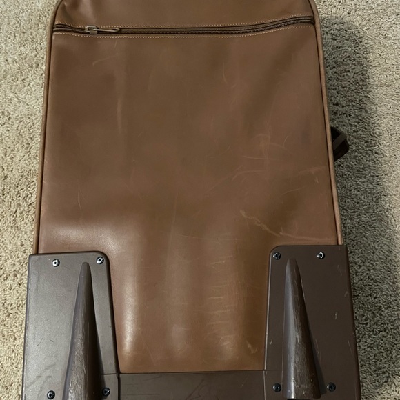 COPY - Ghurka leather rolling suitcase - Picture 6 of 13